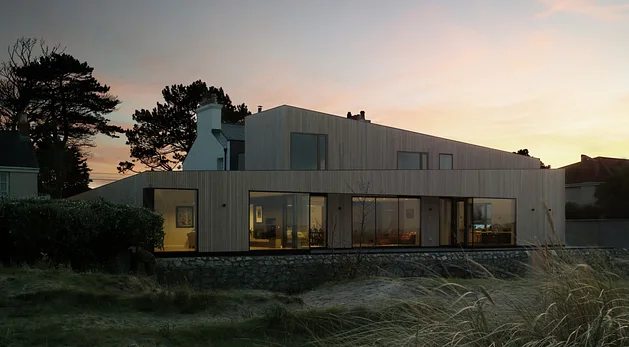 This architect turned a dilapidated Victorian villa into a breathtaking home